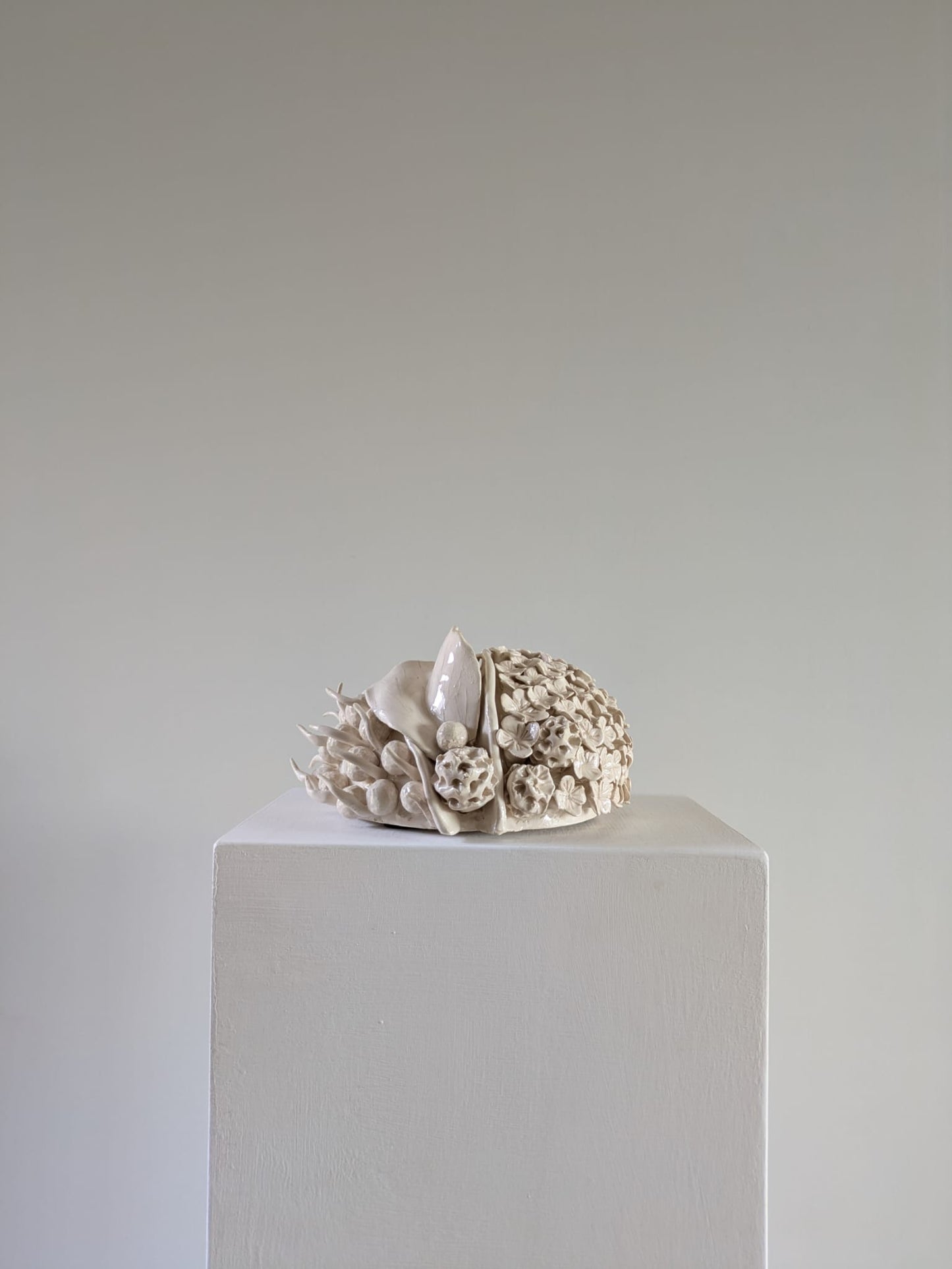 ESCULTURA "ESCARAVELHO EM FLOR"