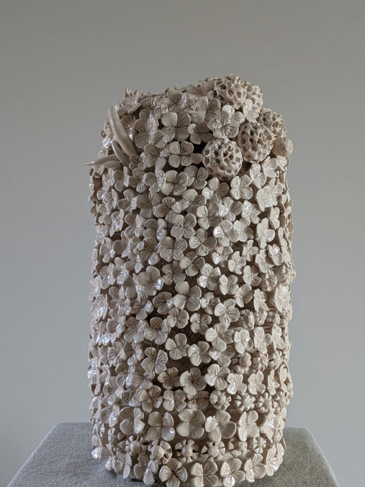 TOTEM "TORRE DE PISA EM FLOR"