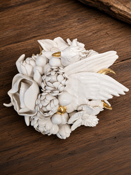 ABOUT TO FLY – Sculptural object in contemporary ceramics