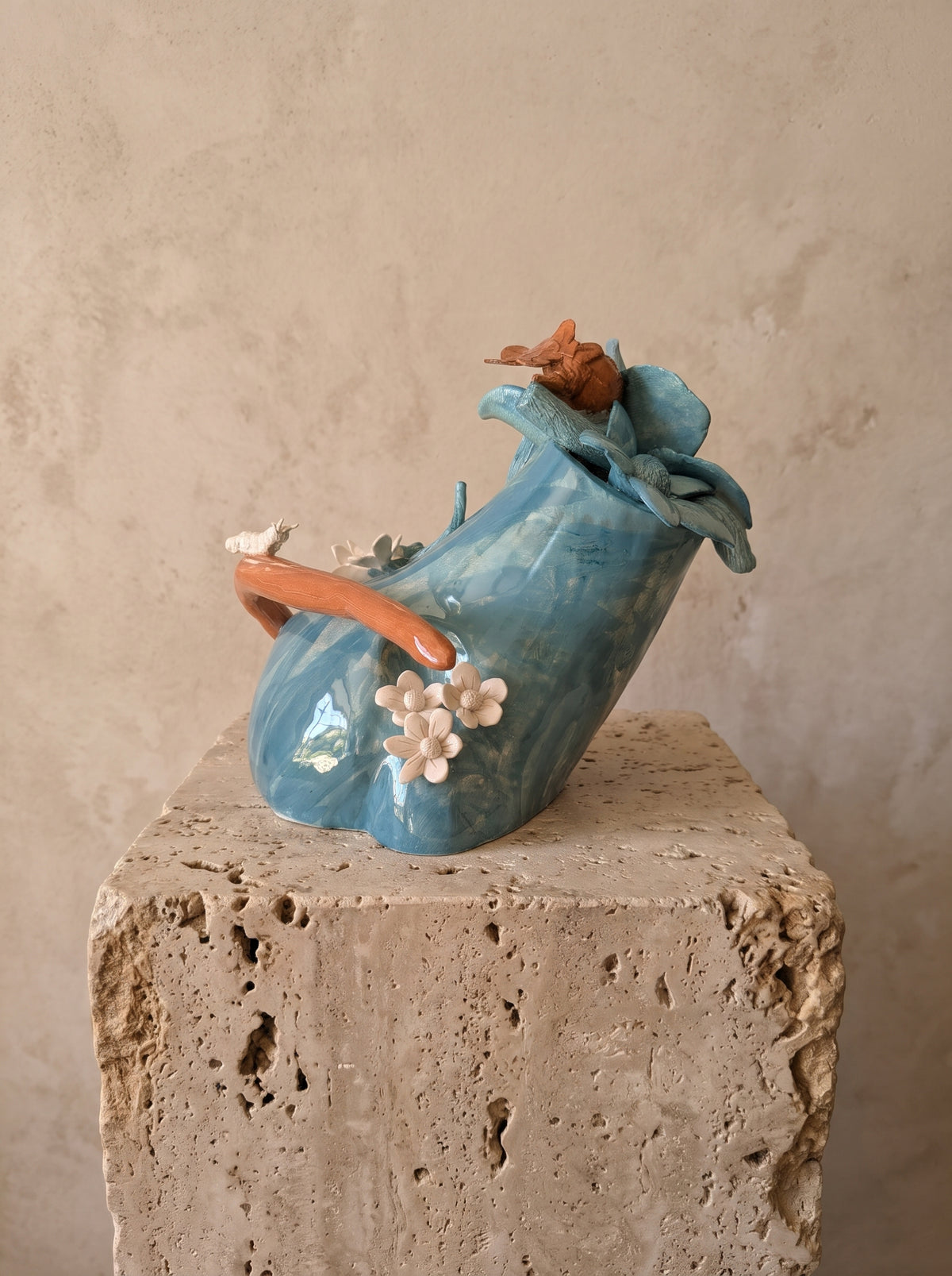 UNEXPECTED JOY – Sculptural object in contemporary ceramics